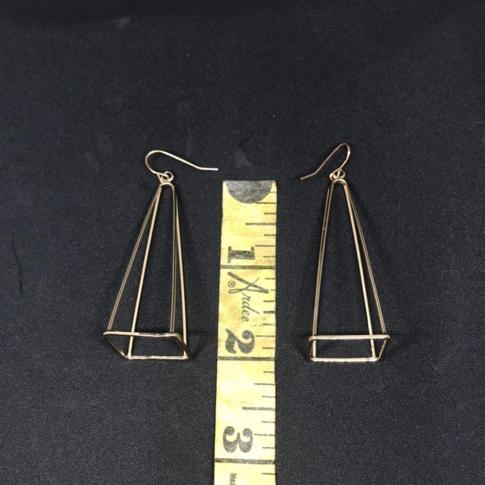 GOLD TRIANGLE EARRINGS ✨✨✨ - Picture 2 of 2